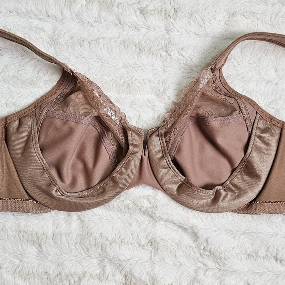 Glamorise Low Cut WonderWire Lace Bra | style 1240 | Cappuccino - Picture 6 of 13